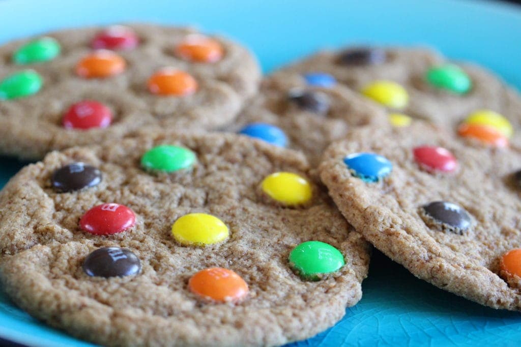 M&M filled soft cookies. #glutenfree #vegan #glutenfreecookie #glutenfreerecipe #dairyfreecookie #vegancookie #softglutenfreecookie