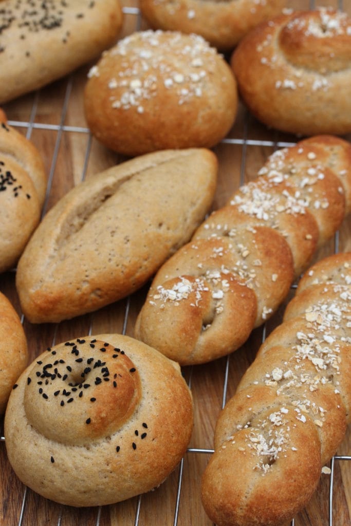 gluten free rolls made with the Free From Fairy gluten free flour blend. #glutenfree #glutenfreerolls #freefromfairy