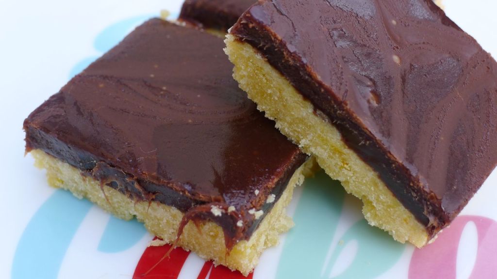 Sweetened condensed coconut milk recipe - chocolate orange slice.