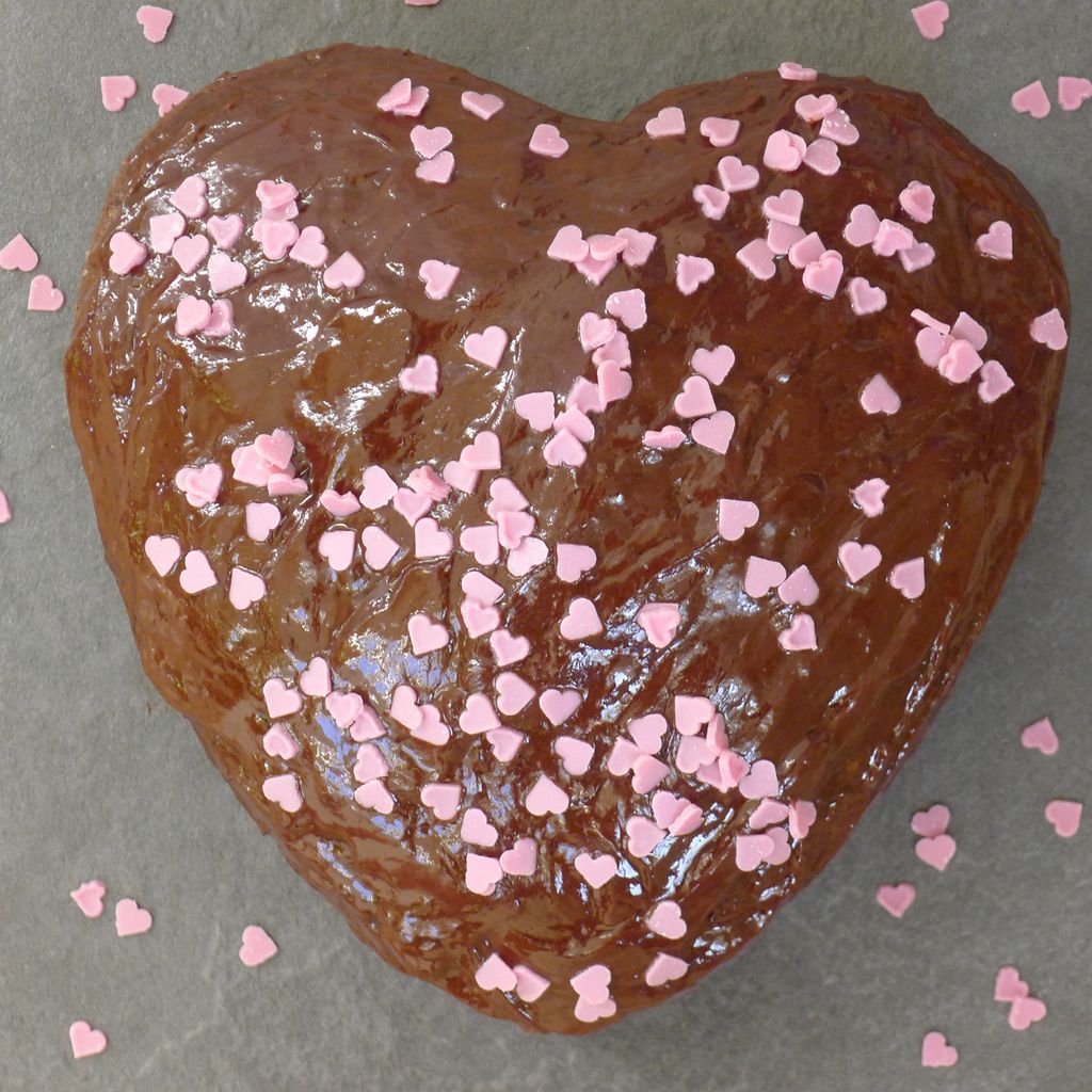 Heart shape cake for celebrations