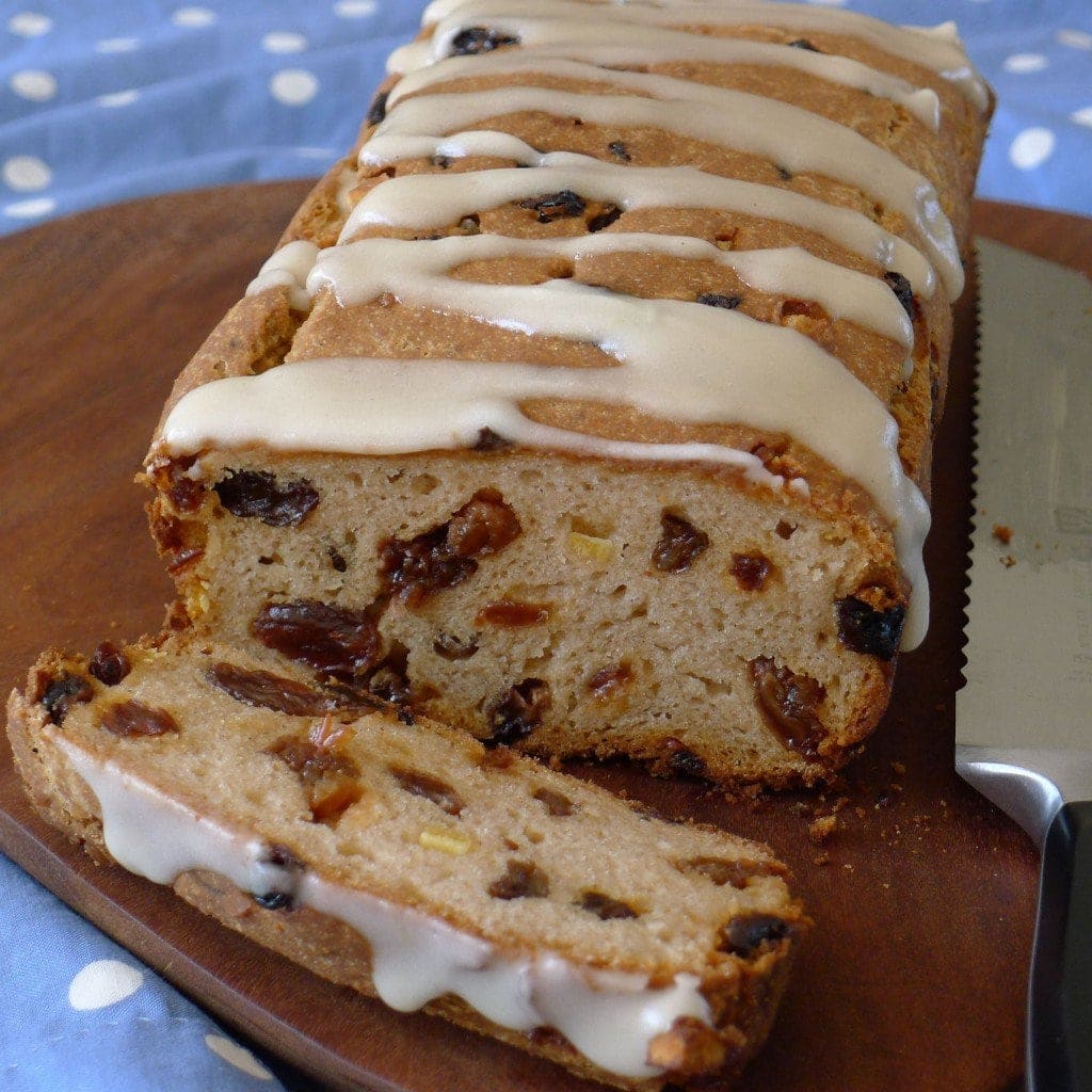 Easter Tea Loaf - a perfect healthy #Easter treat from https://freefromfairy.com