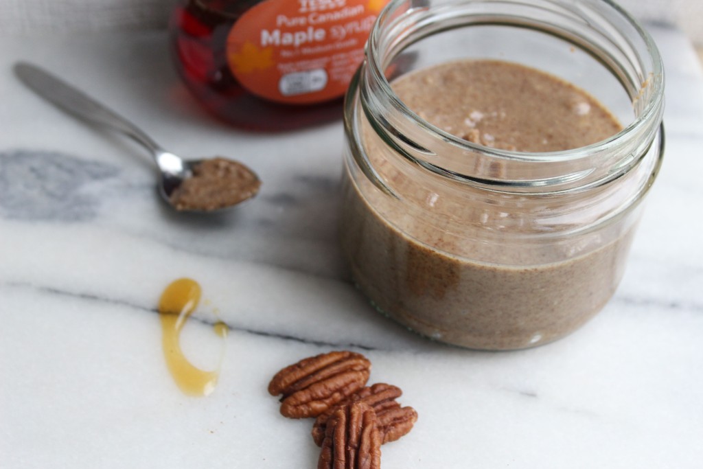 Pecan butter made with pecans, maple syrup and a little salt and spice