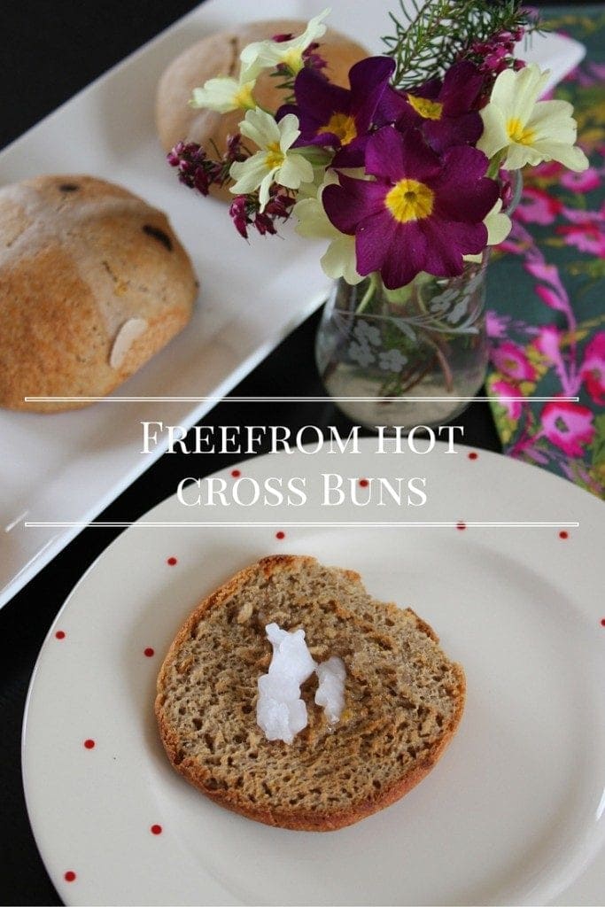 gluten free hot cross buns #glutenfree #refinedsugarfree #hotcrossbun #Easter