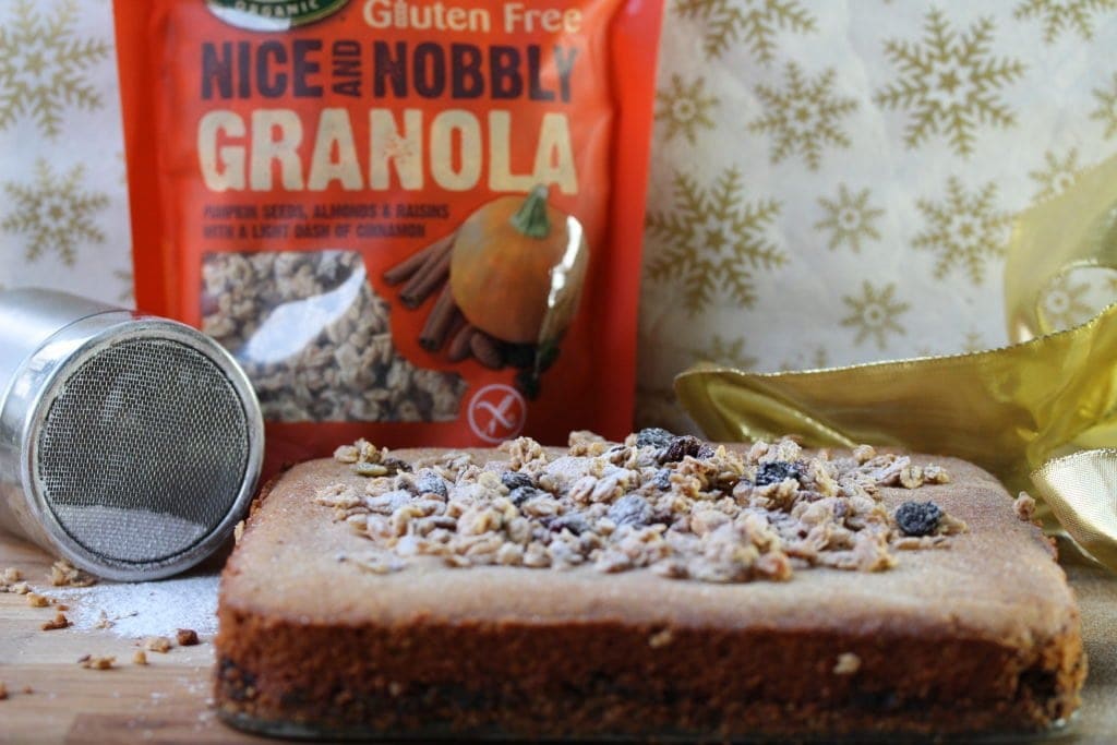 Simple Christmas gluten-free and vegan treat: Mincemeat granola slice