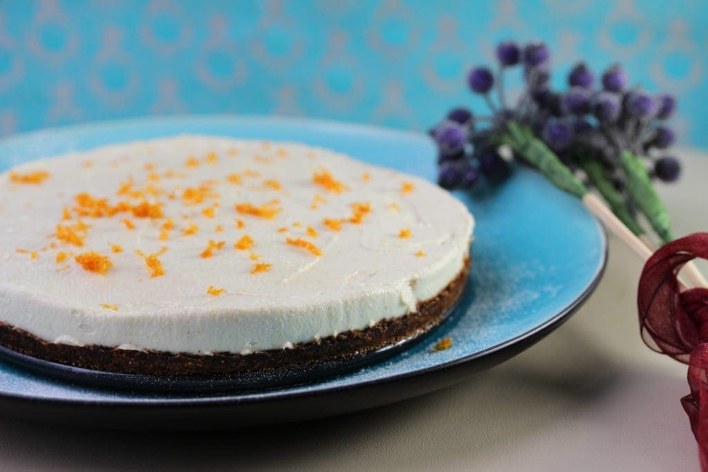 A simple but delicious cheesecake that's vegan, refined sugar free and grain free. Perfect for the paleo, GAPS or SCD diets.