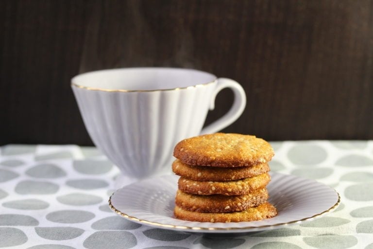 Chewy Vegan Ginger Cookies (Grain-Free, Refined Sugar-Free) - The Free