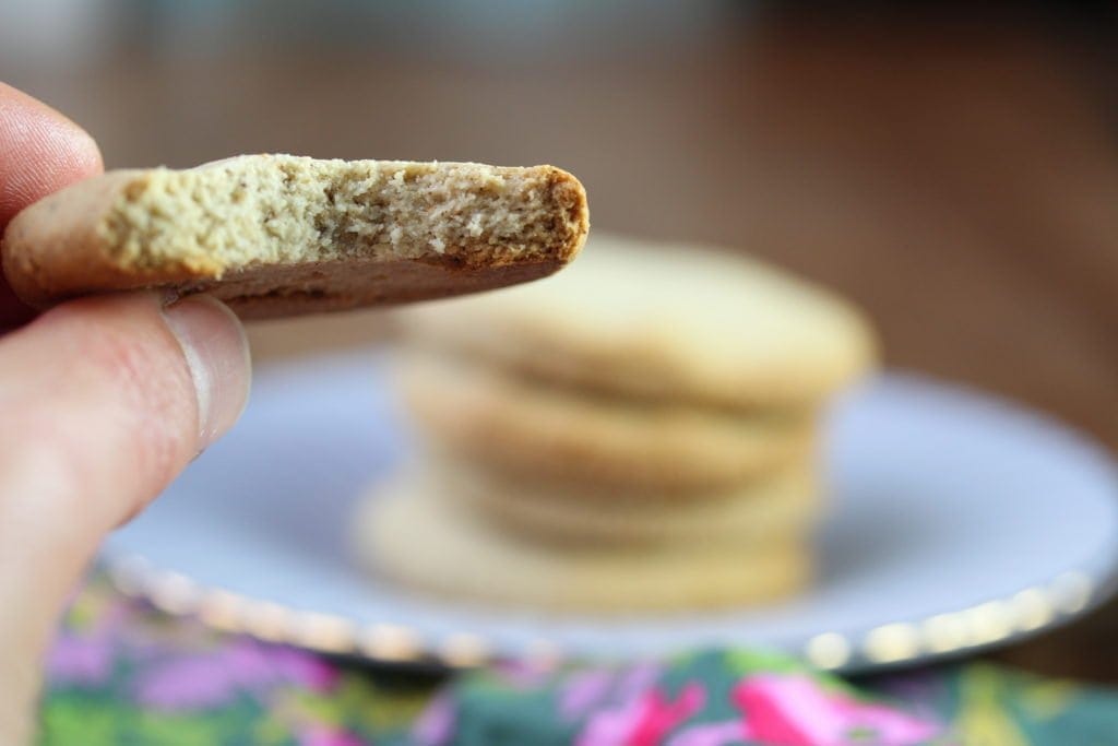 Simple paleo chestnut and orange shortbread recipe that contains no nuts or coconuts...