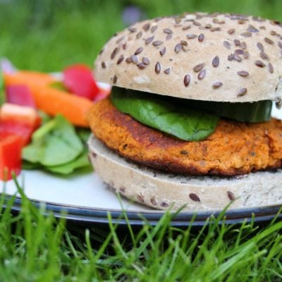 Simple recipe for veggie burgers free from gluten, dairy and soya.