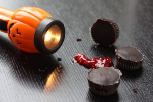 Get the simple recipe for spooky raspberry (blood) dark chocolates for Halloween. They're gluten-free, dairy-free, egg-free, nut-free, soya-free and refined sugar-free so everyone can enjoy and indulge!