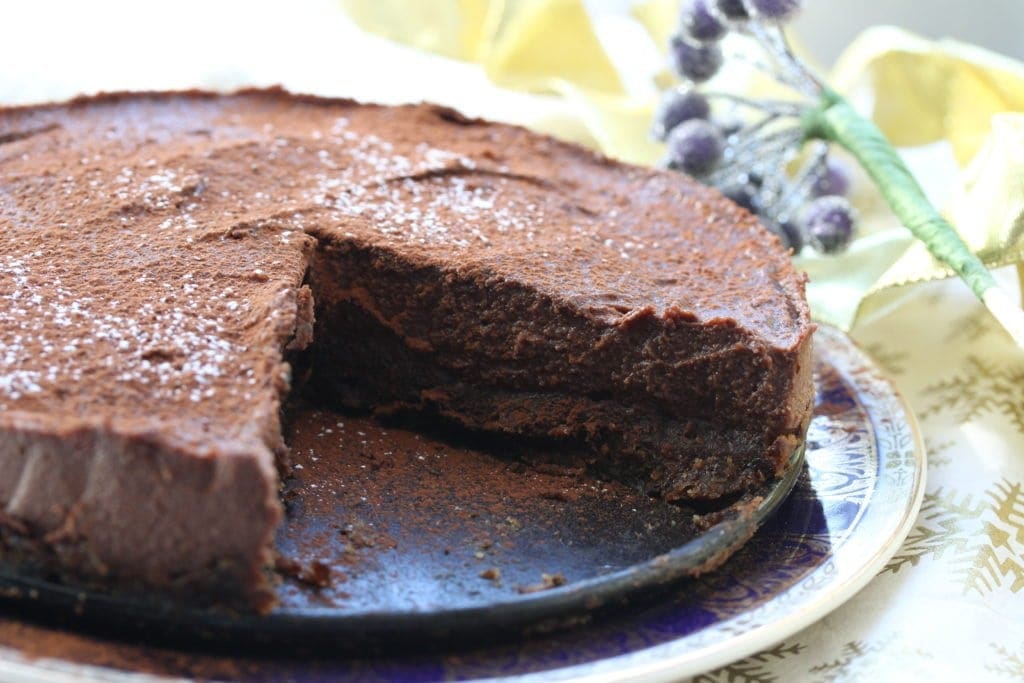 Incredible gluten-free, dairy-free (vegan) chocolate Baileys cheesecake. The perfect pudding that everyone will love.